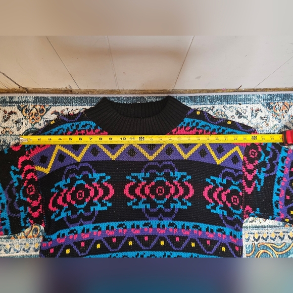 Vintage 80s Sweater Black Abstract - Picture 9 of 9